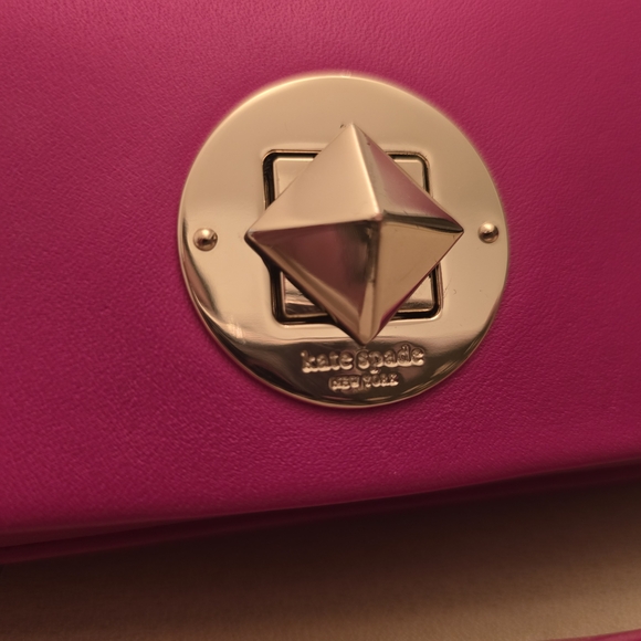 Kate Spade Pink Leather Newbury Lane Sally Twist Lock  Crossbody Bag, EUC - Picture 2 of 15